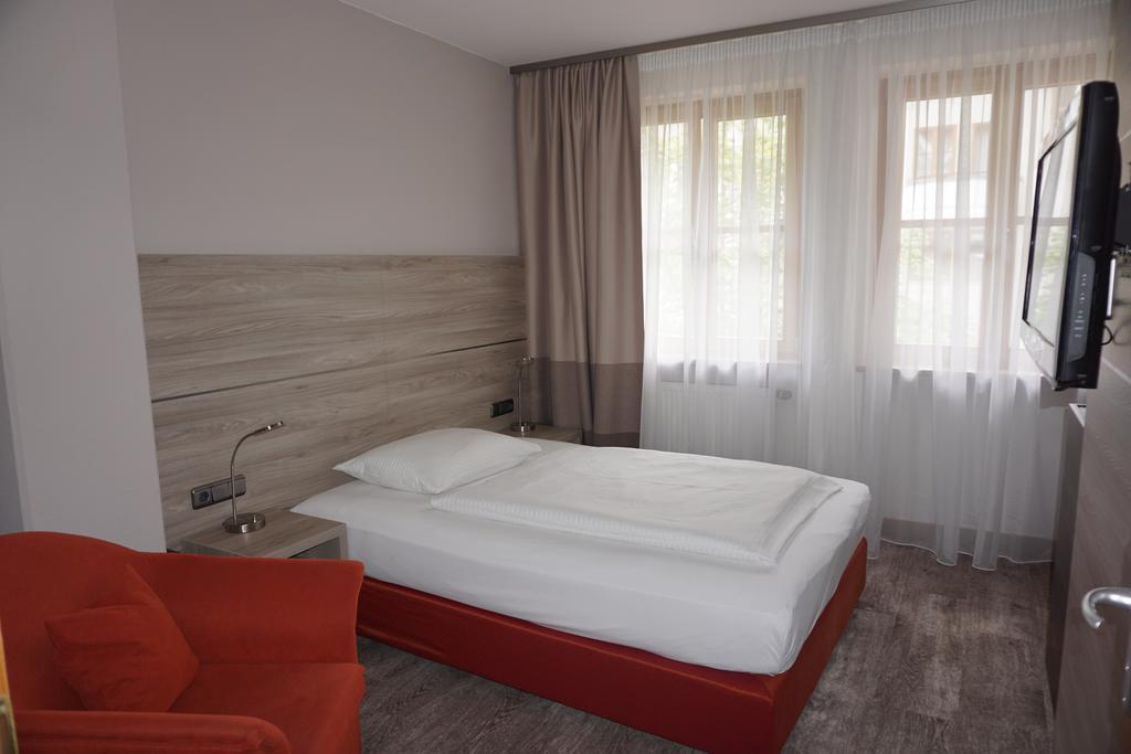 Hotel Kastanienhof Erding Eksteriør bilde